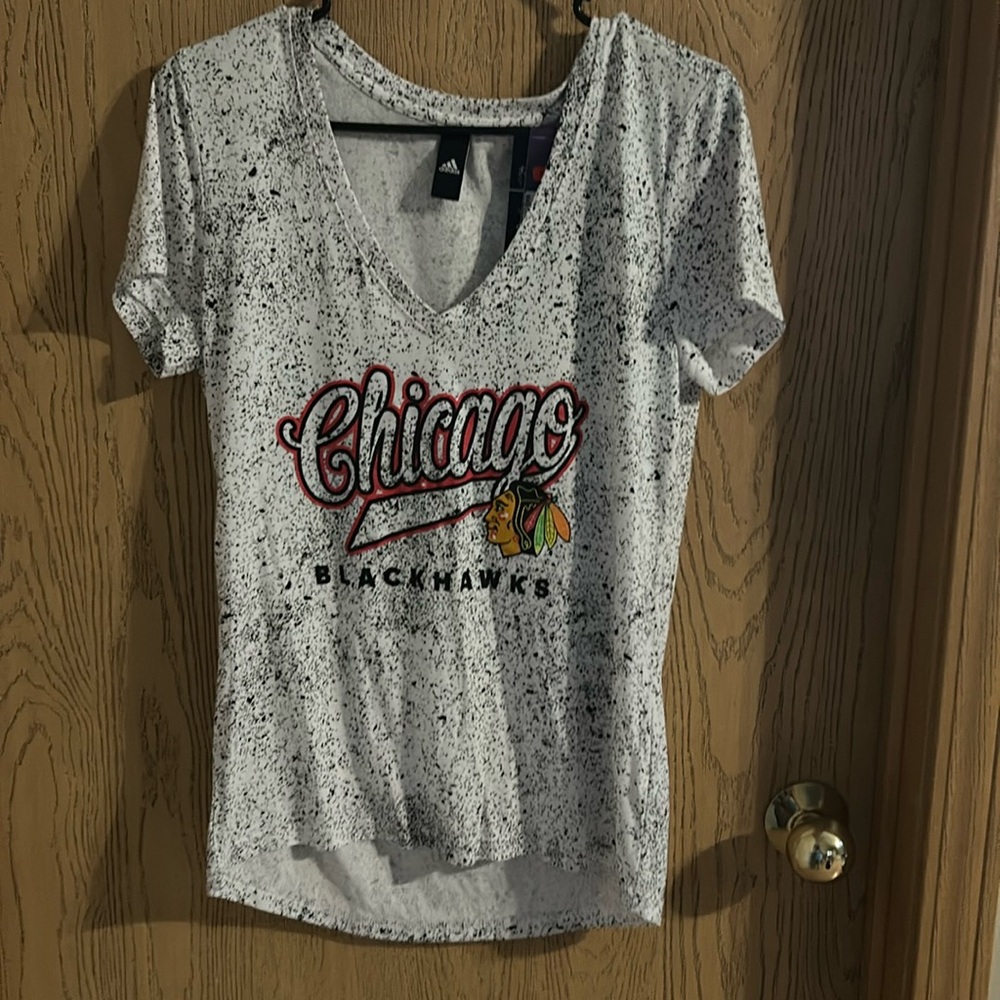Adidas Chicago Blackhawks women’s T-shirt